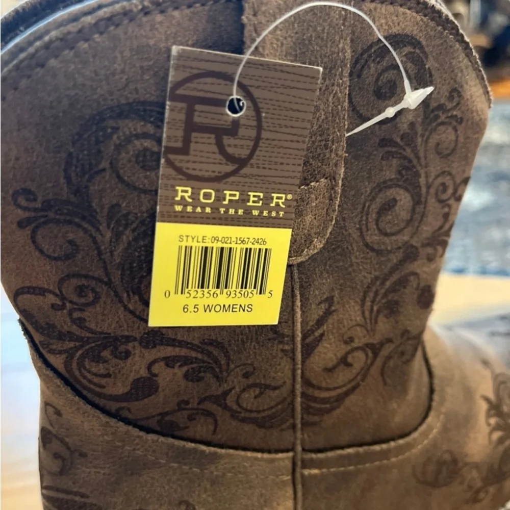 Roper Short Stuff Embroidery Snip Toe Cowboy Booties